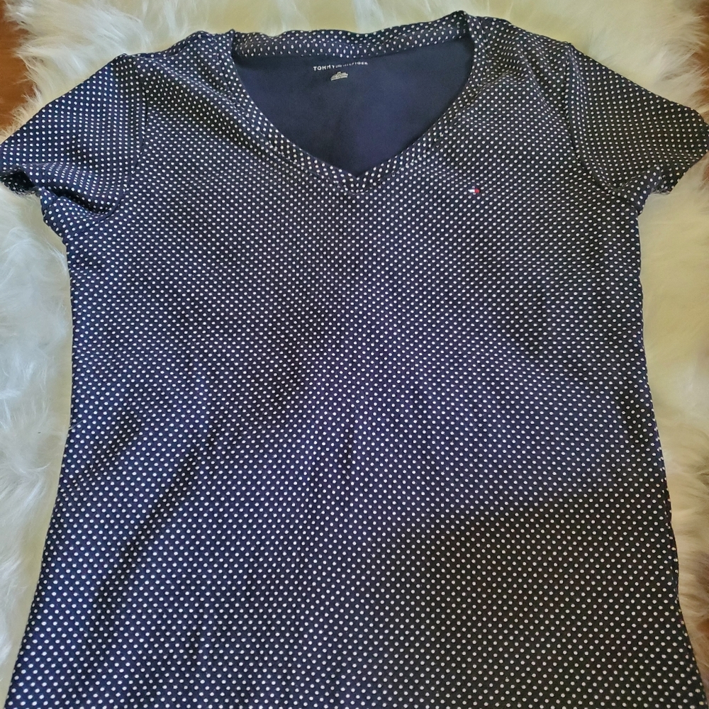 Tommy Hilfiger women's medium polka dots navy v-neck tshirt